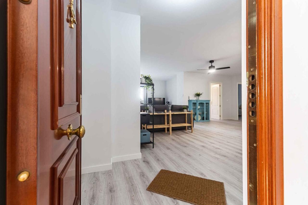 Apartamento Renovado, Tu Escapada De Vacaciones Ideal 푸엔히롤라 외부 사진