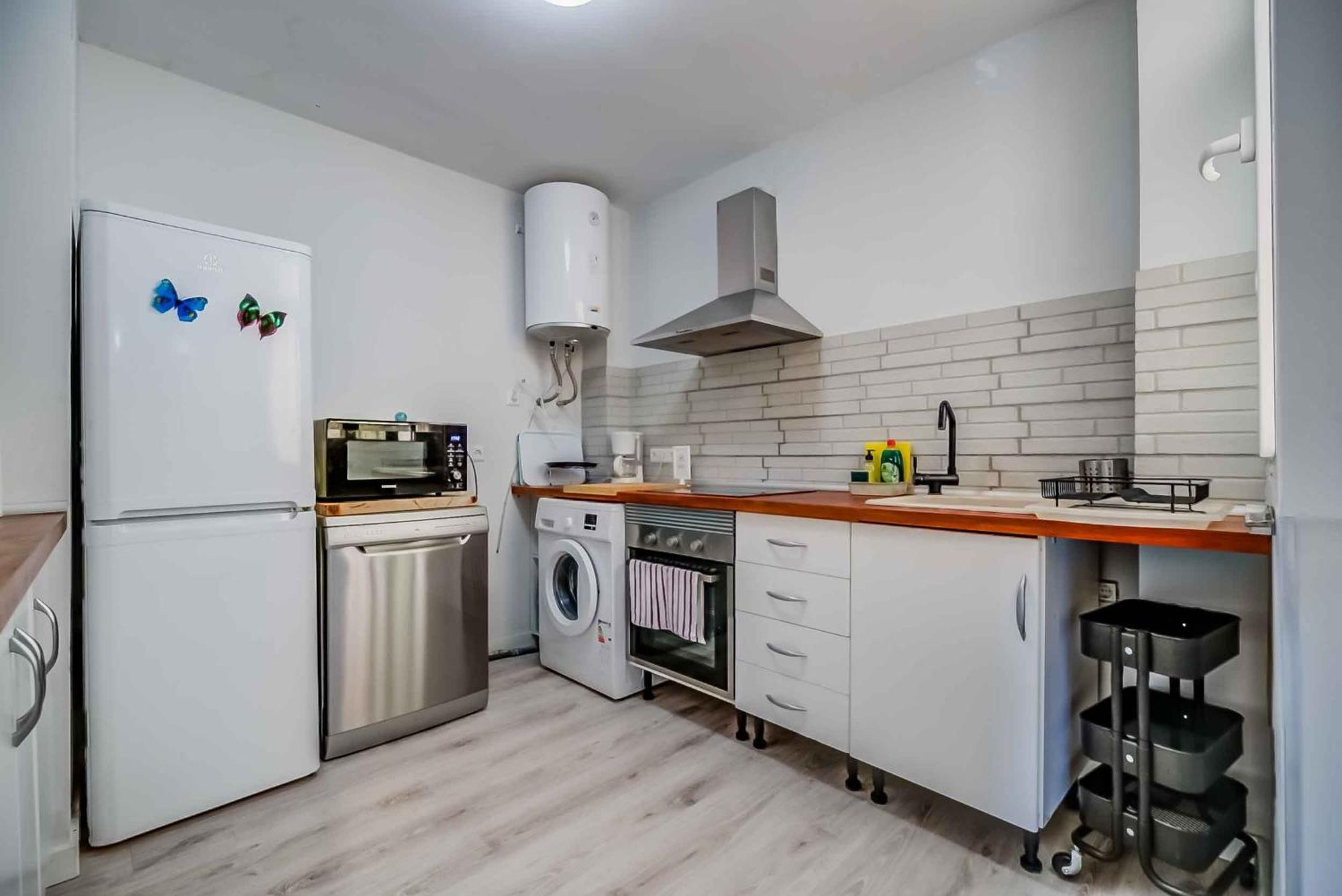 Apartamento Renovado, Tu Escapada De Vacaciones Ideal 푸엔히롤라 외부 사진